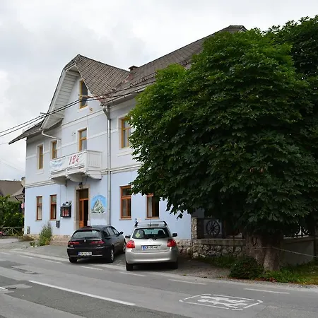 Vila Mangart Bed & Breakfast